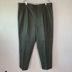High Sierra pleated pants size 42/32 olive green